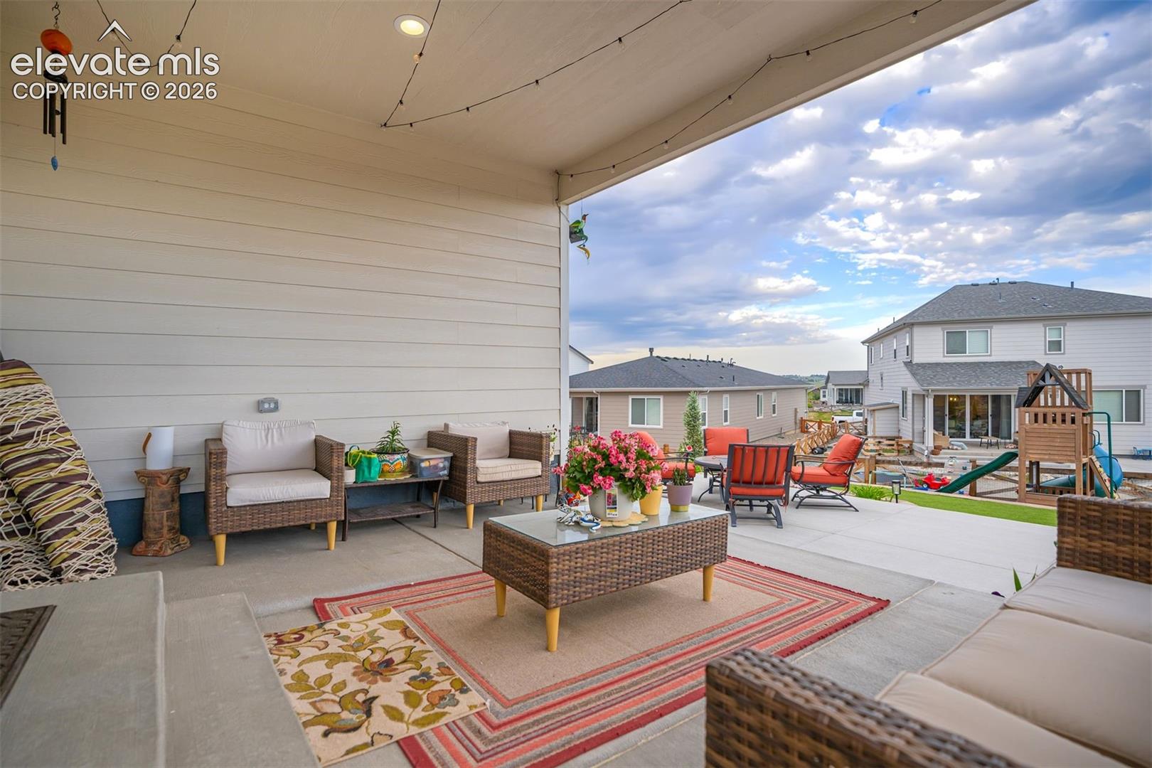 Listing photo 30 for 5689 Mammoth Lane