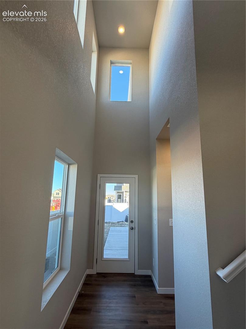 Listing photo 2 for 5320 Bolte Grove