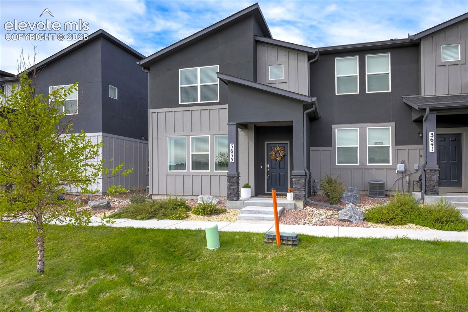3635 Levy Park Drive โ listing photo