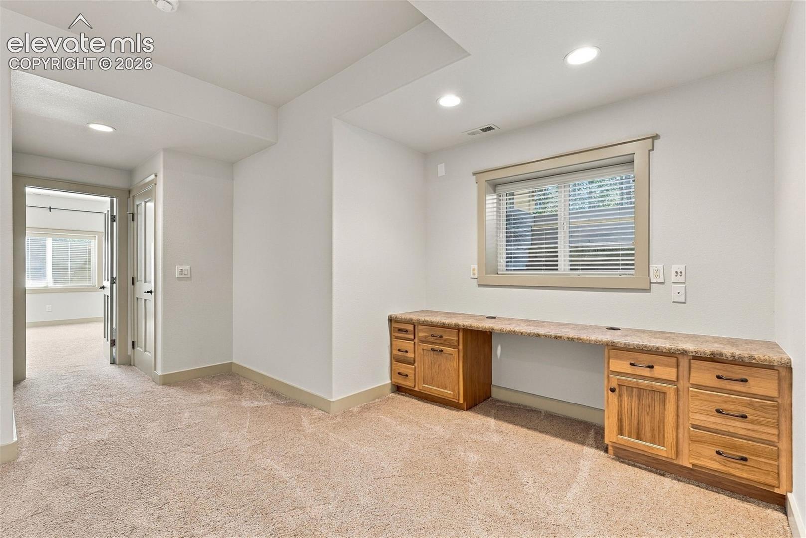 Listing photo 39 for 18825 Pagentry Place