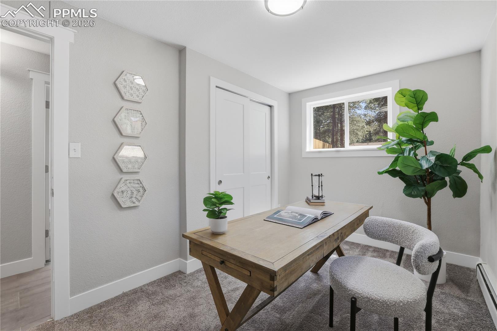 Listing photo 13 for 307 Evergreen Street