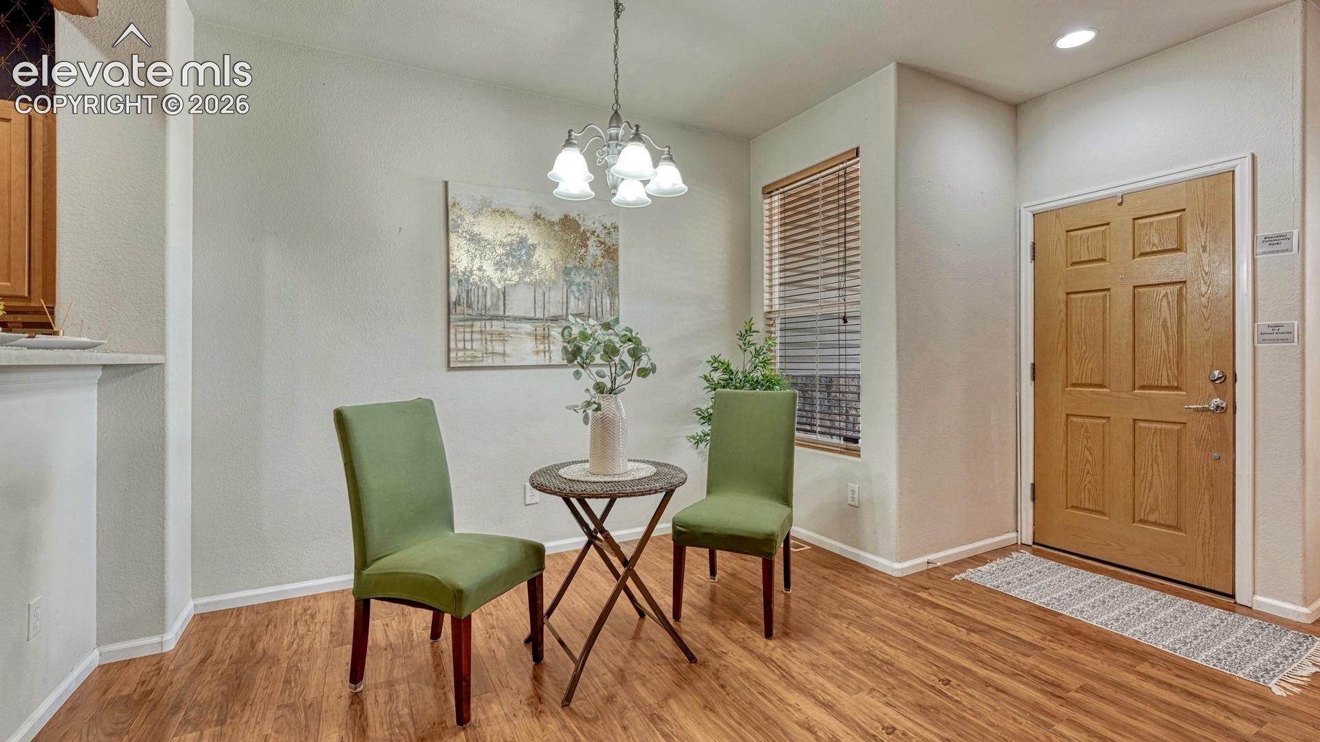 Listing photo 6 for 7620 Sandy Springs Point