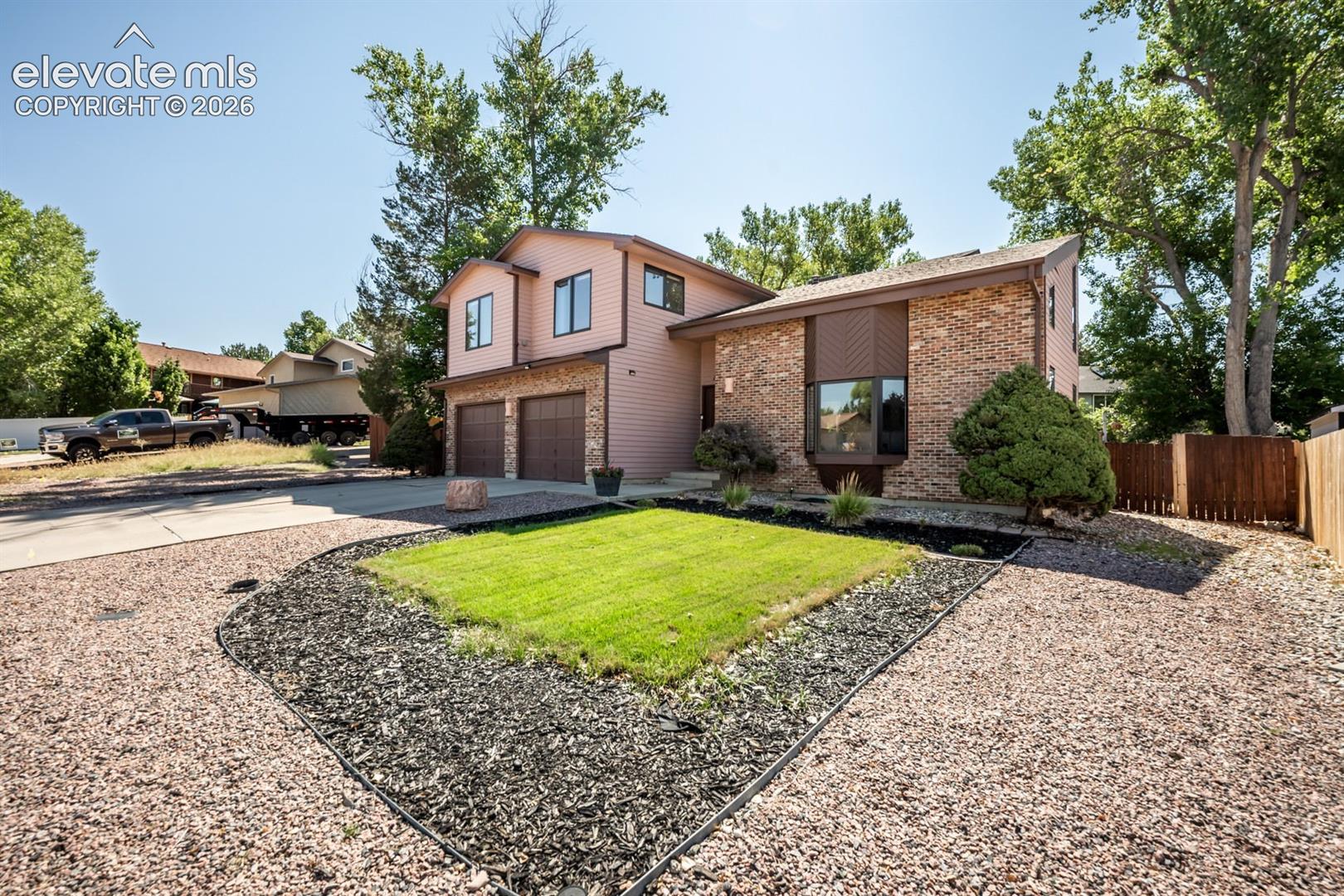 Listing photo 9 for 111 Ironweed Drive