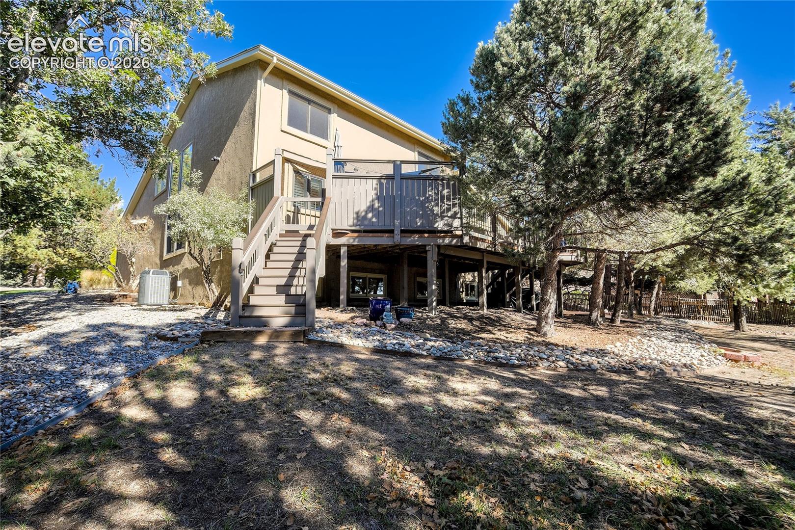 Listing photo 43 for 7215 Suntide Place