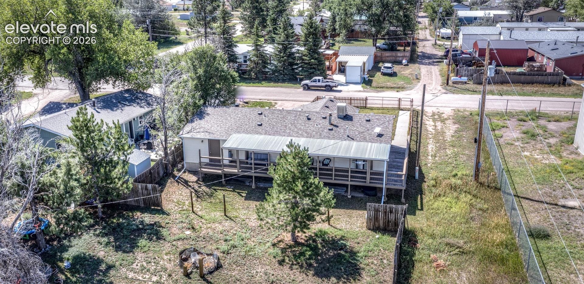Listing photo 38 for 405 3rd Street