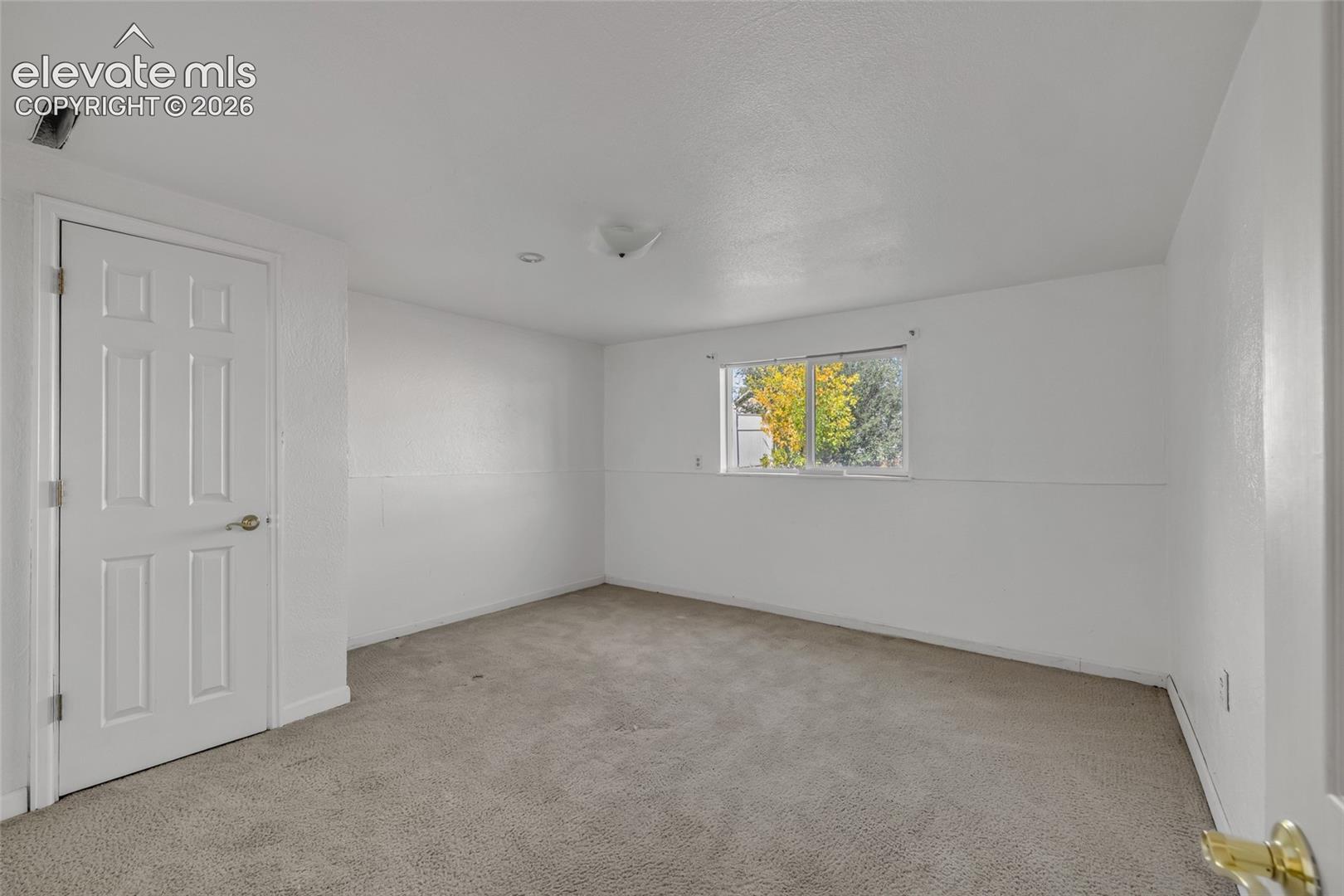 Listing photo 22 for 444 Eudora Street