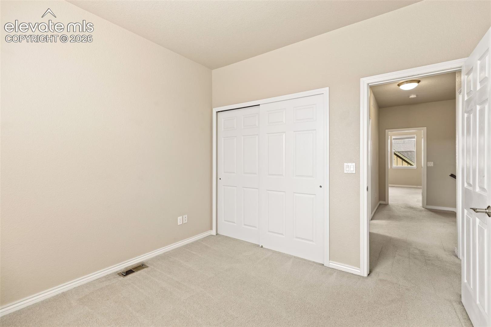 Listing photo 43 for 3312 Ironton Creek Point