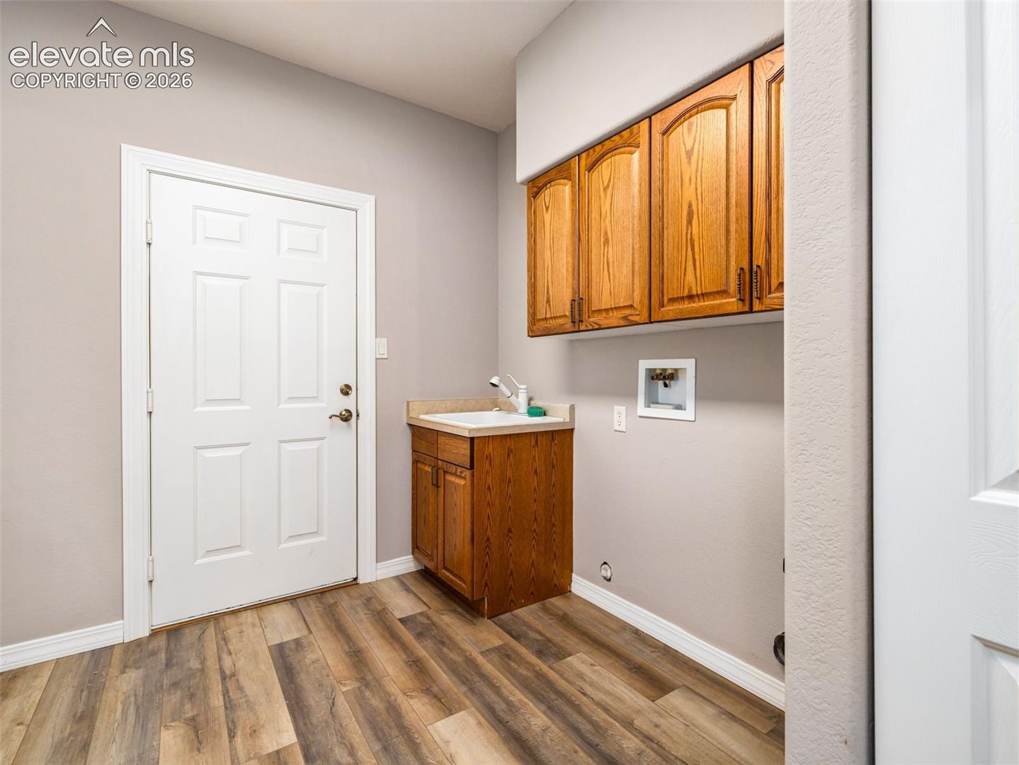 Listing photo 22 for 10 Erica Court
