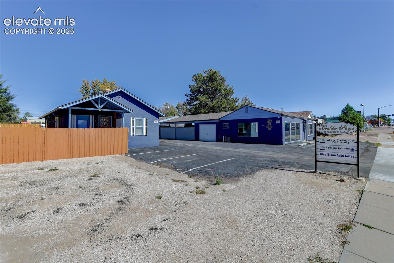 Listing photo 2 for 2382-B E Boulder Street