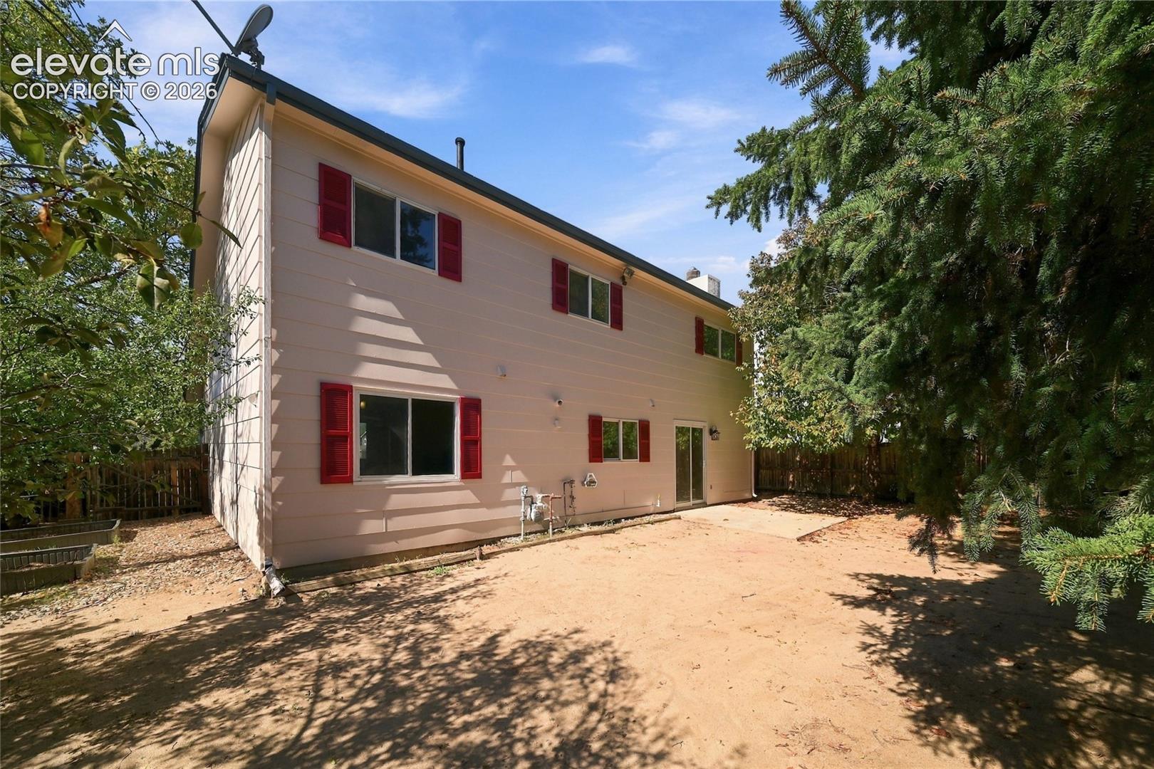 Listing photo 30 for 3705 Brisbane Drive
