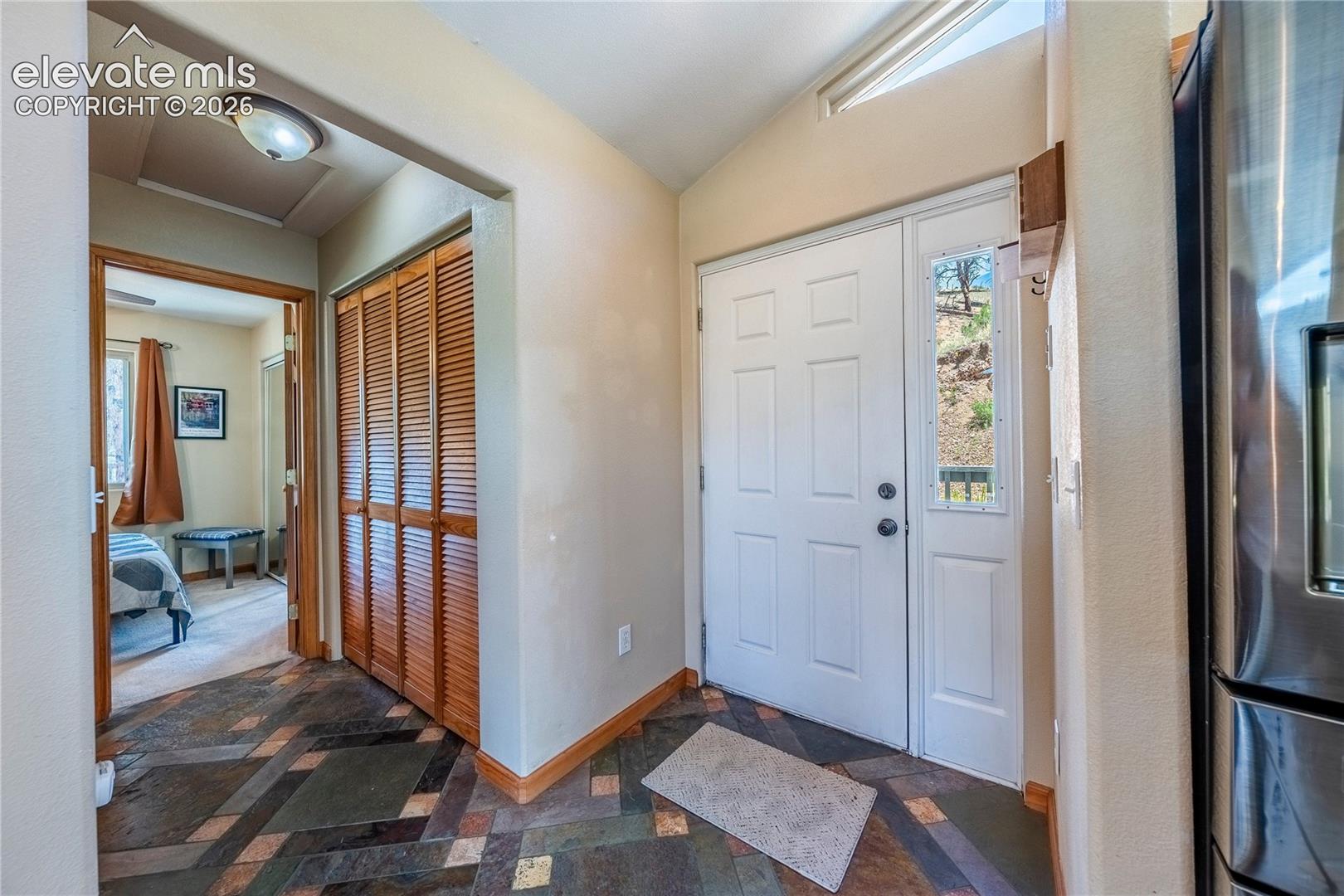 Listing photo 14 for 15970 Willow Way