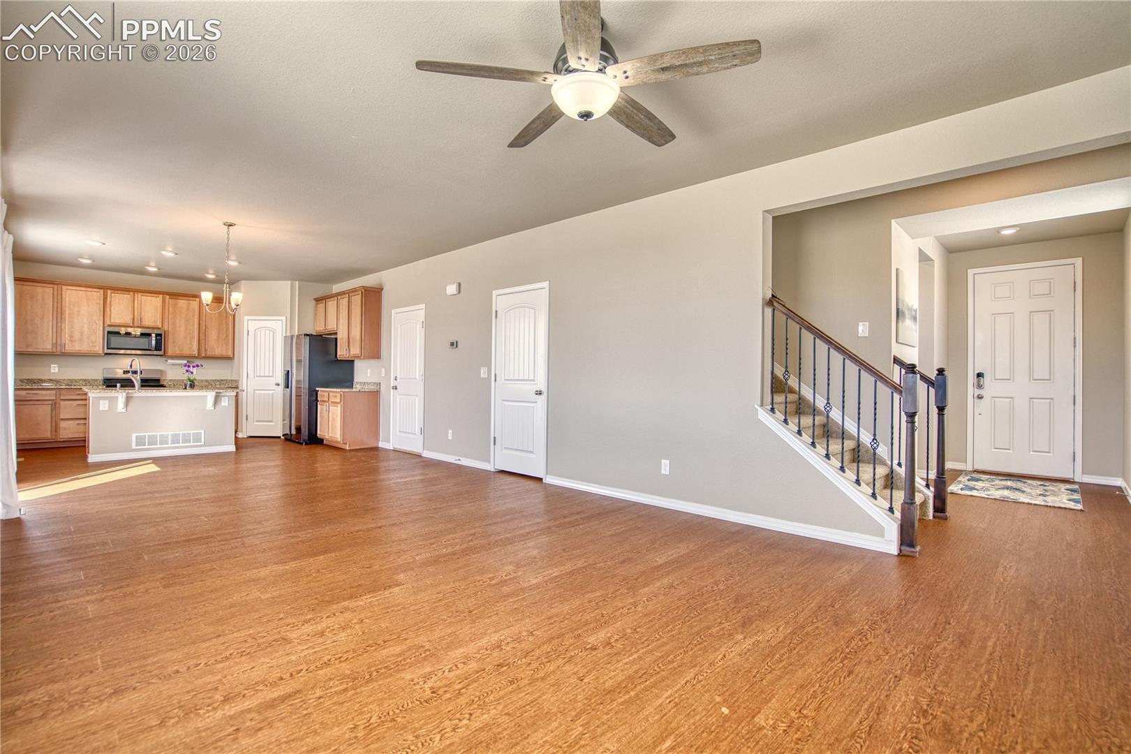 Listing photo 6 for 10104 Bluffstone Court