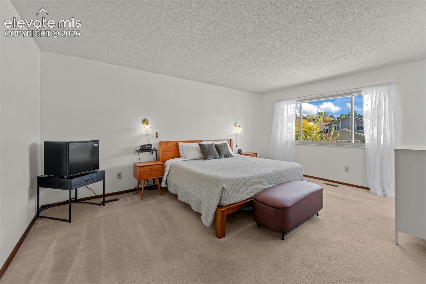 Listing photo 18 for 3025 Windjammer Drive
