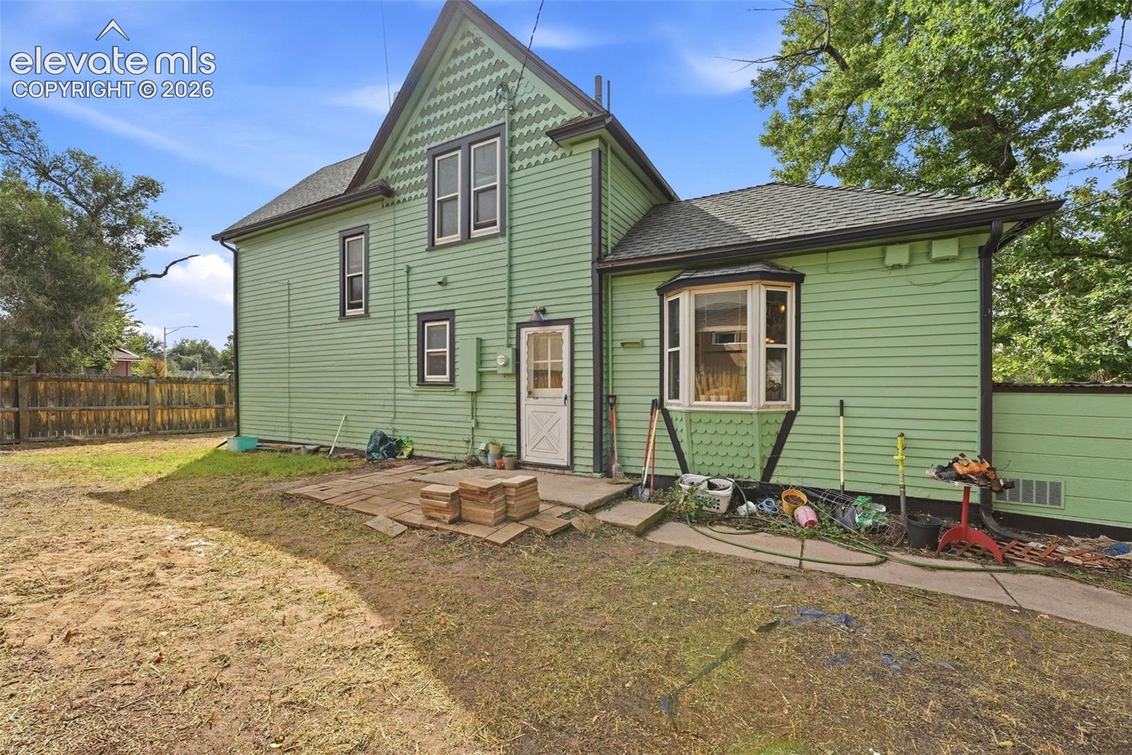 Listing photo 30 for 842 E Platte Avenue
