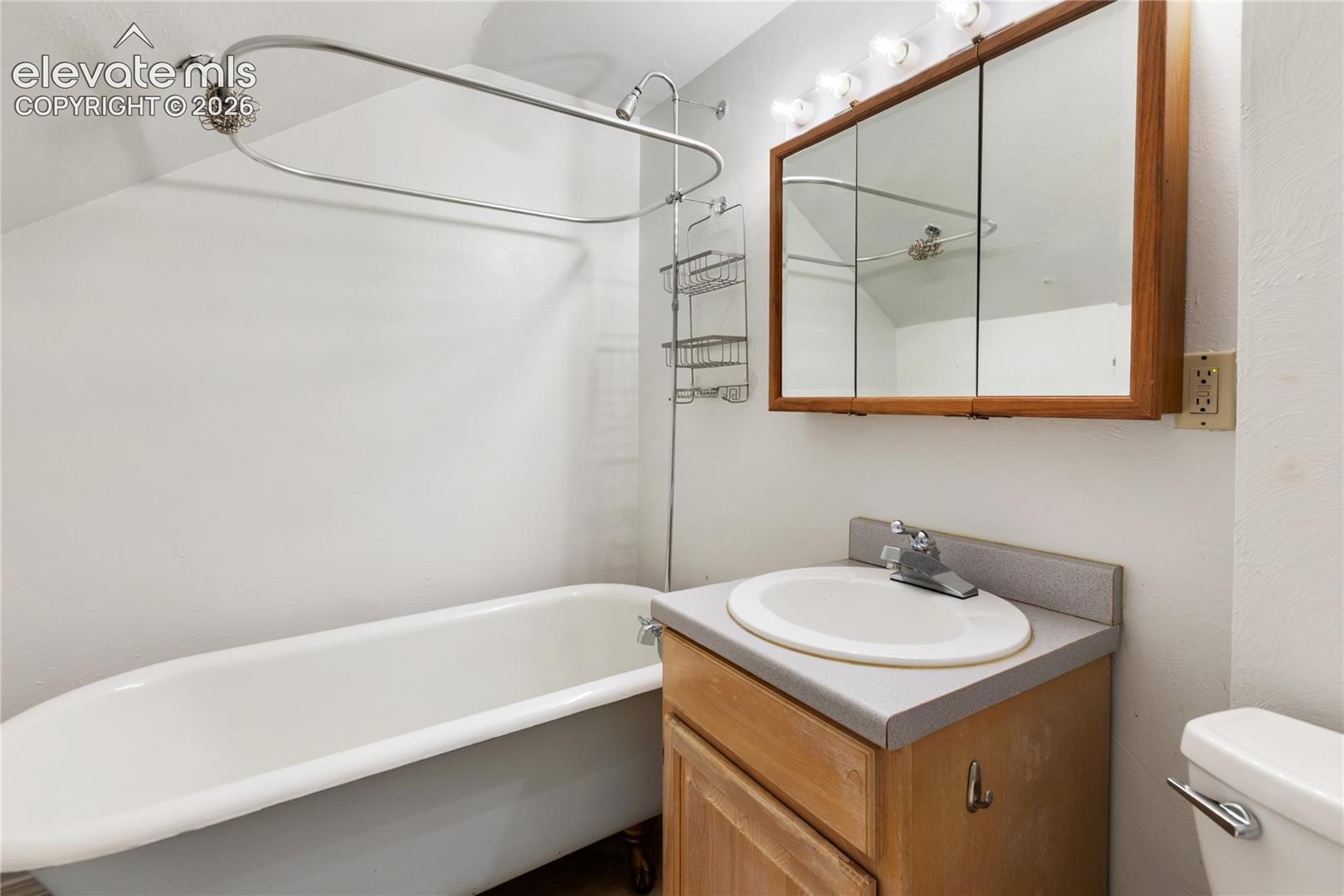 Listing photo 43 for 2210 W Kiowa Street