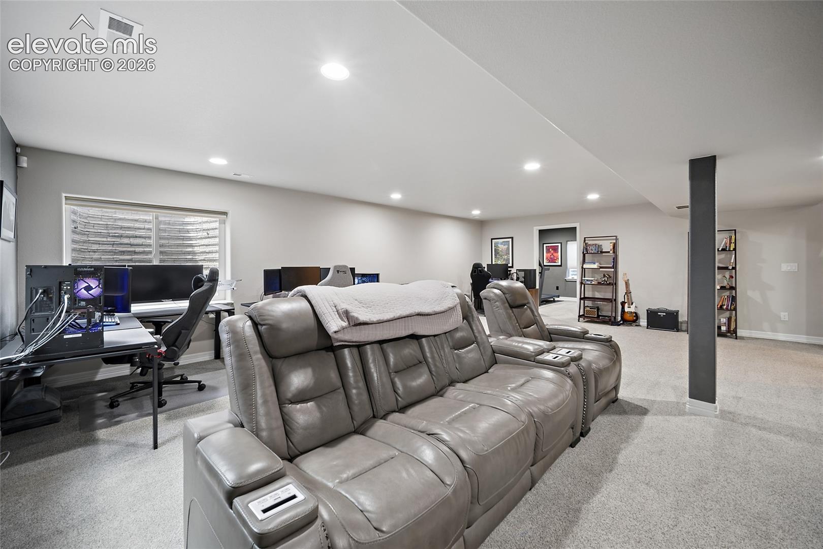Listing photo 29 for 9790 Vistas Park Drive