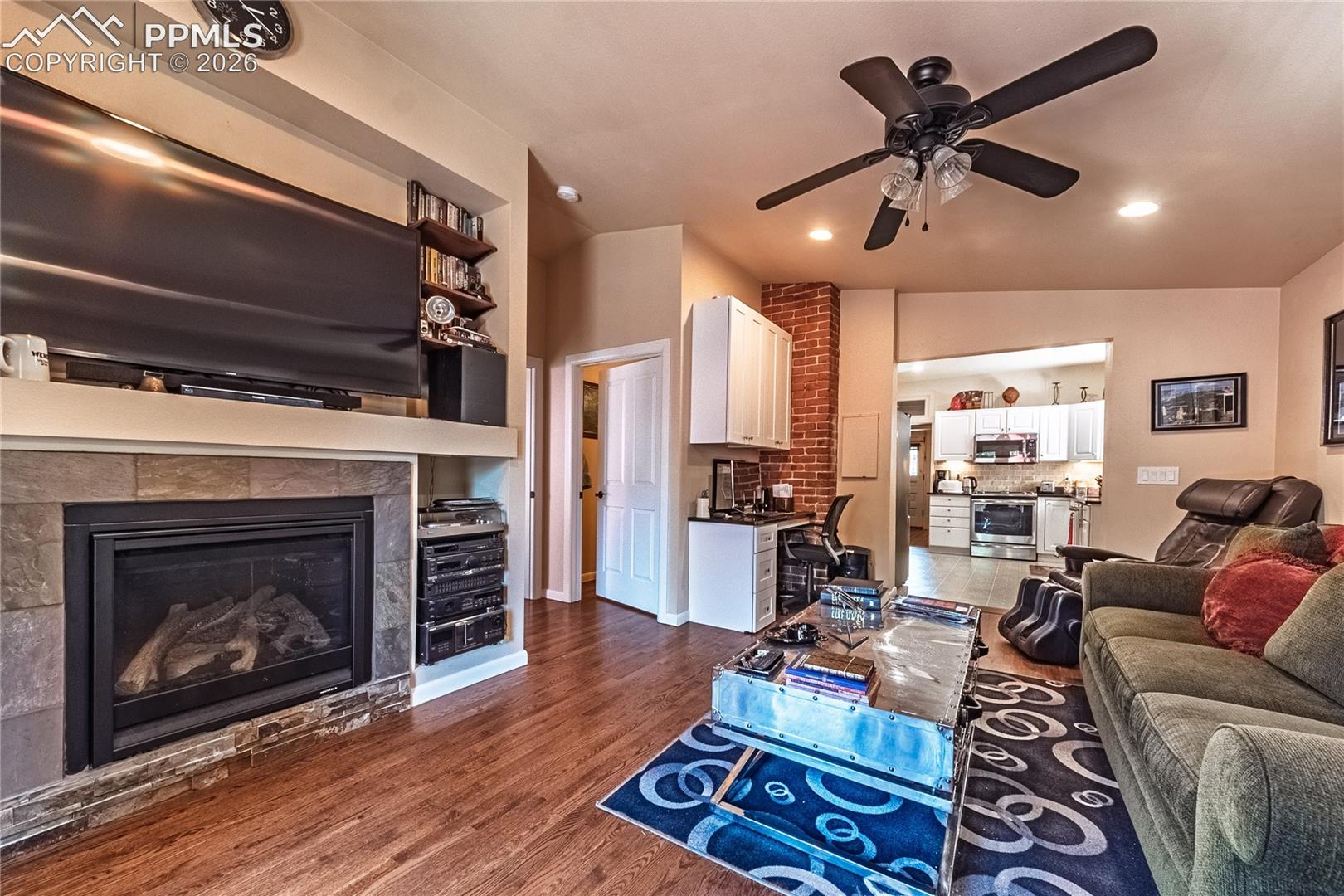 422 Dale Street, photo 19