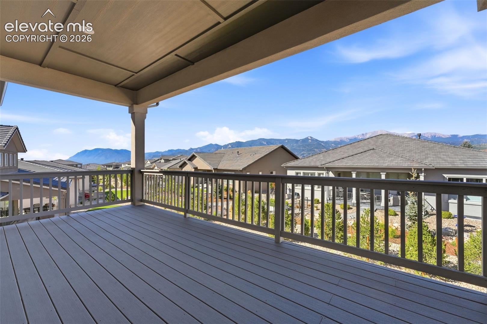 Listing photo 28 for 3414 Crest Hollow View