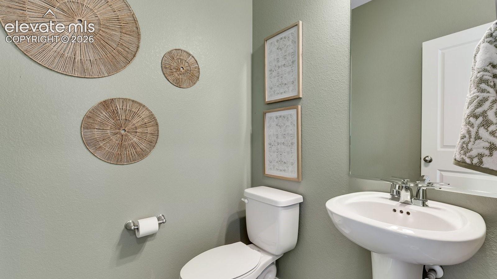 Listing photo 14 for 3675 Glenna Place