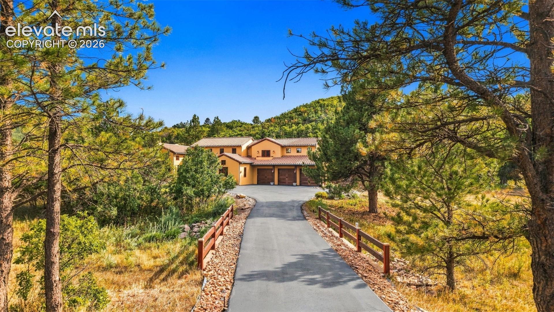 Listing photo 3 for 4504 Mariposa Road