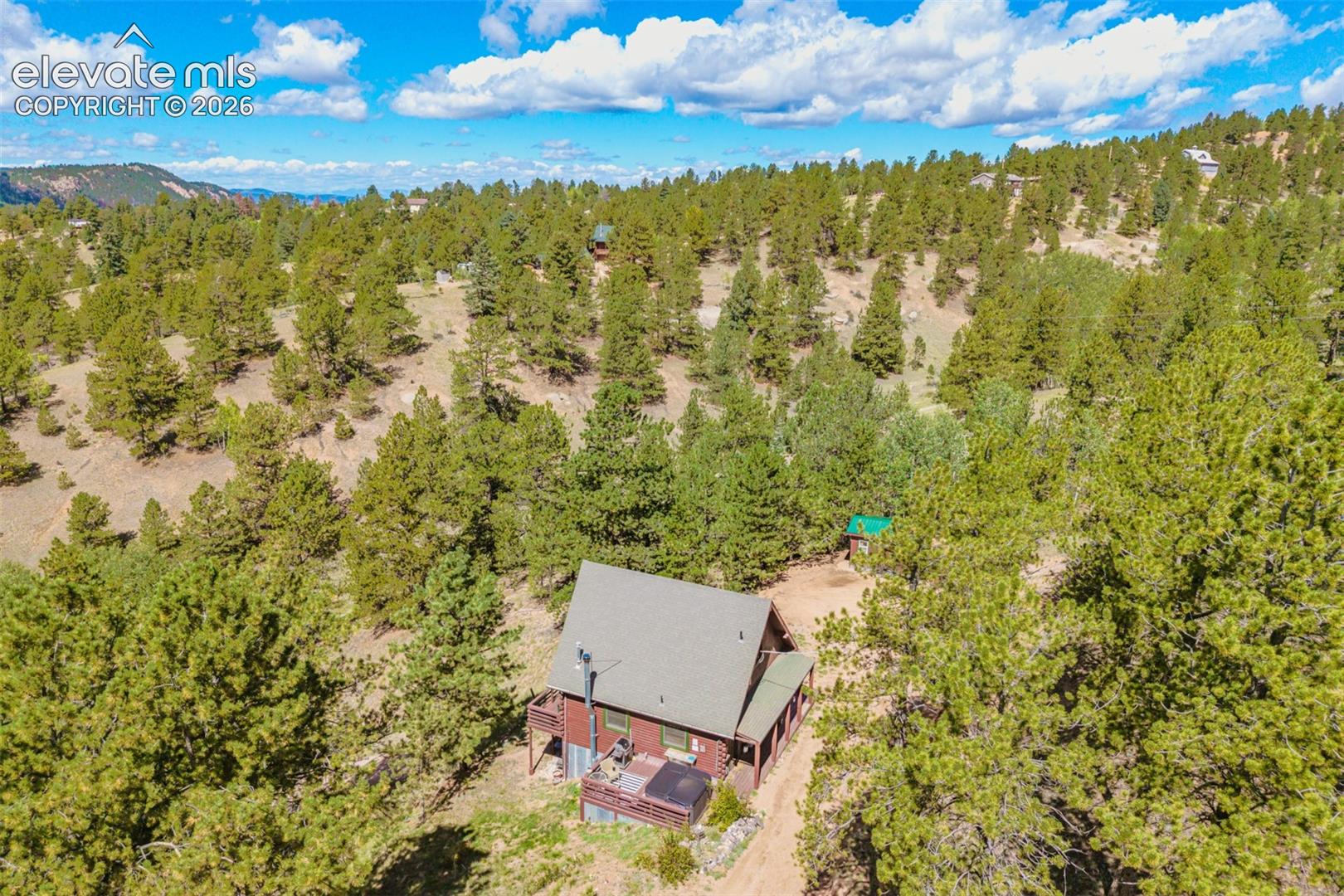 Listing photo 15 for 525 Wilson Way