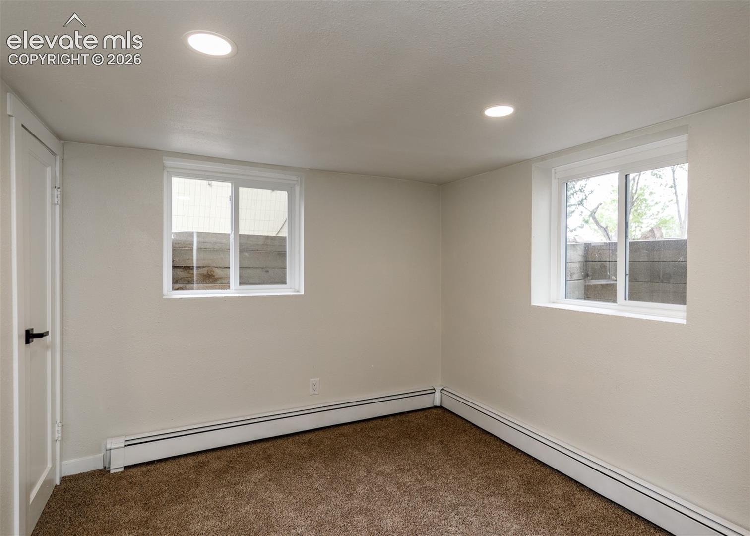 Listing photo 32 for 1306 W Abriendo Avenue