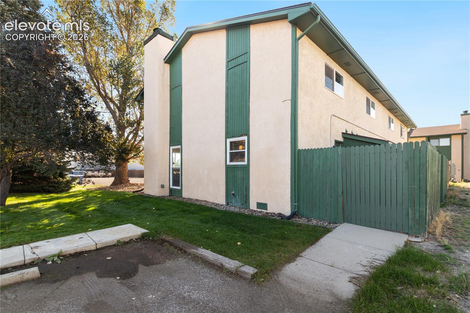 Listing photo 29 for 2360 Washo Circle