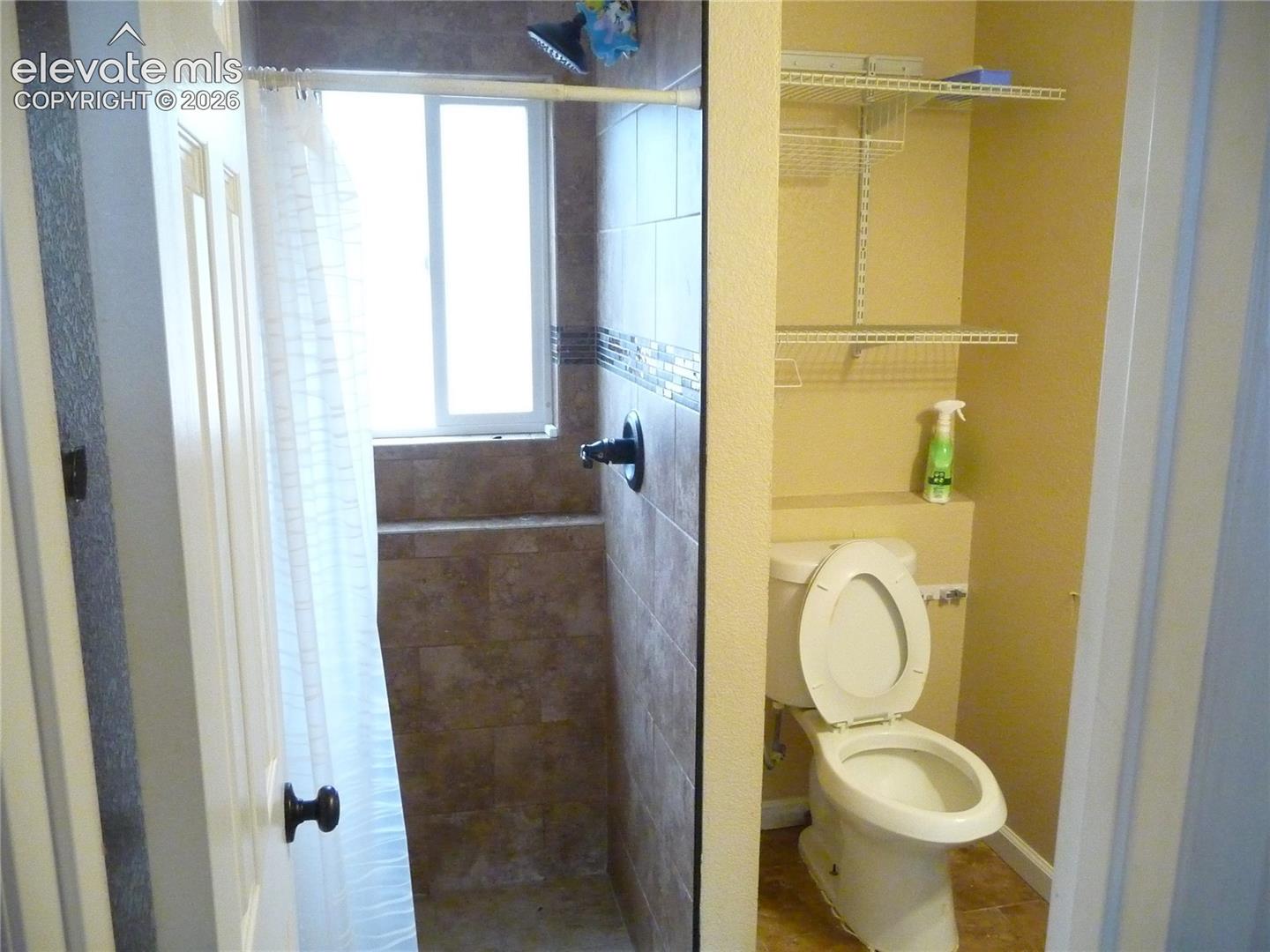 Listing photo 15 for 2919 Fremont Drive