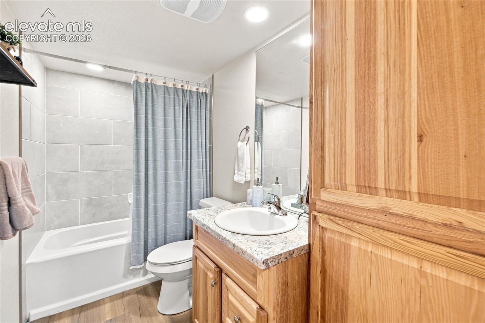 Listing photo 13 for 28 Joseph Road