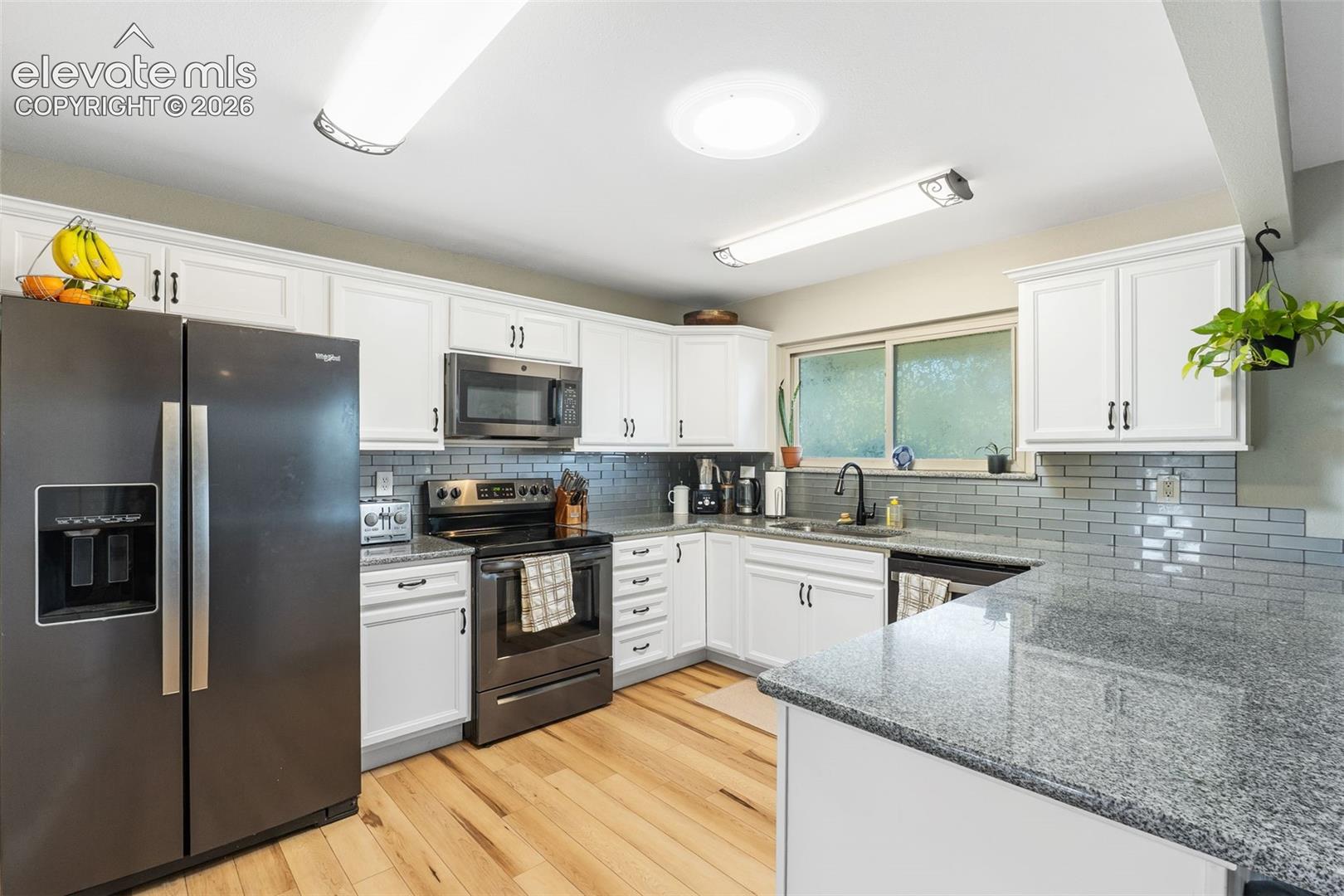Listing photo 12 for 420 Allegheny Drive