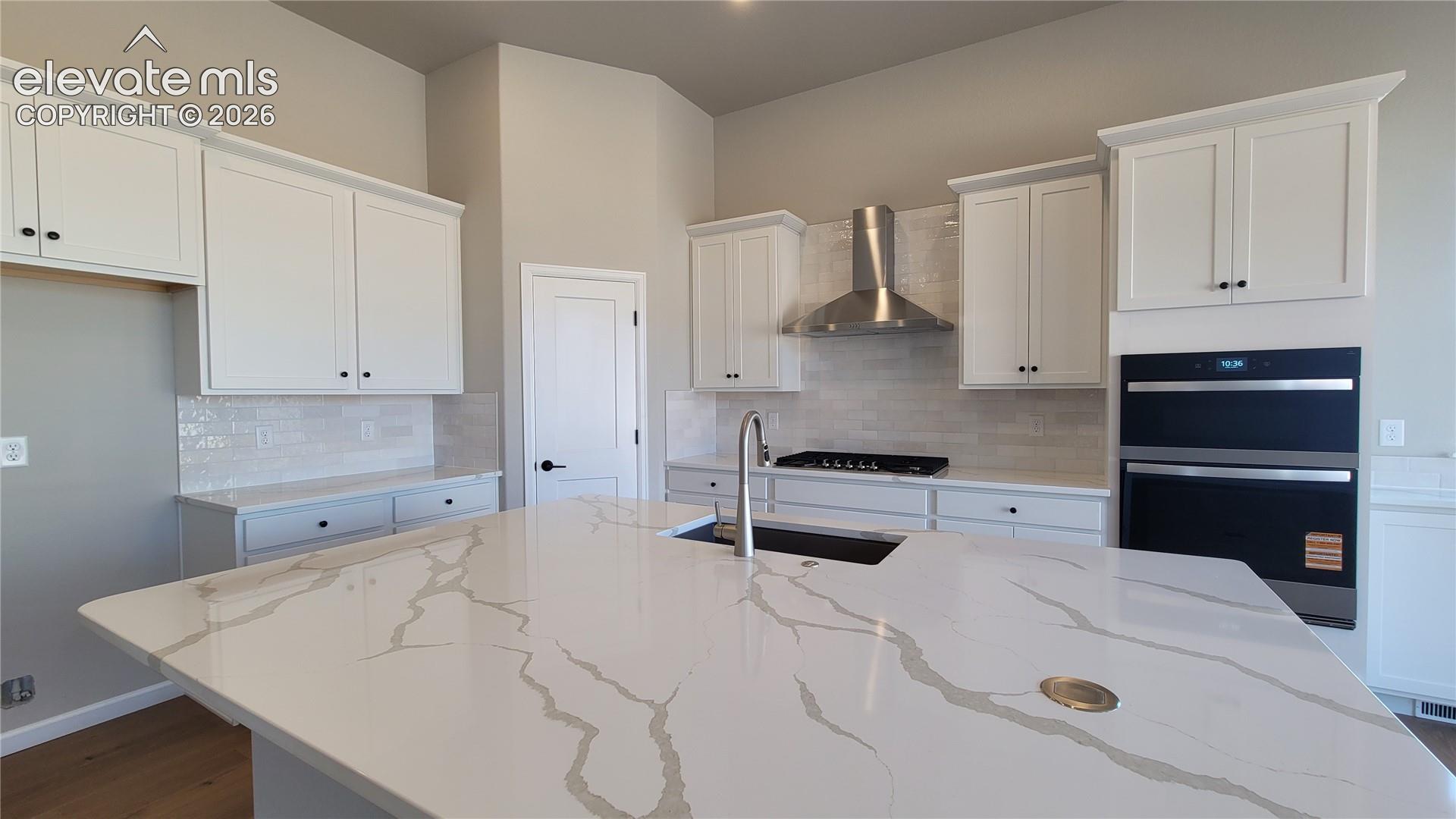 Listing photo 14 for 6658 Miro Lane