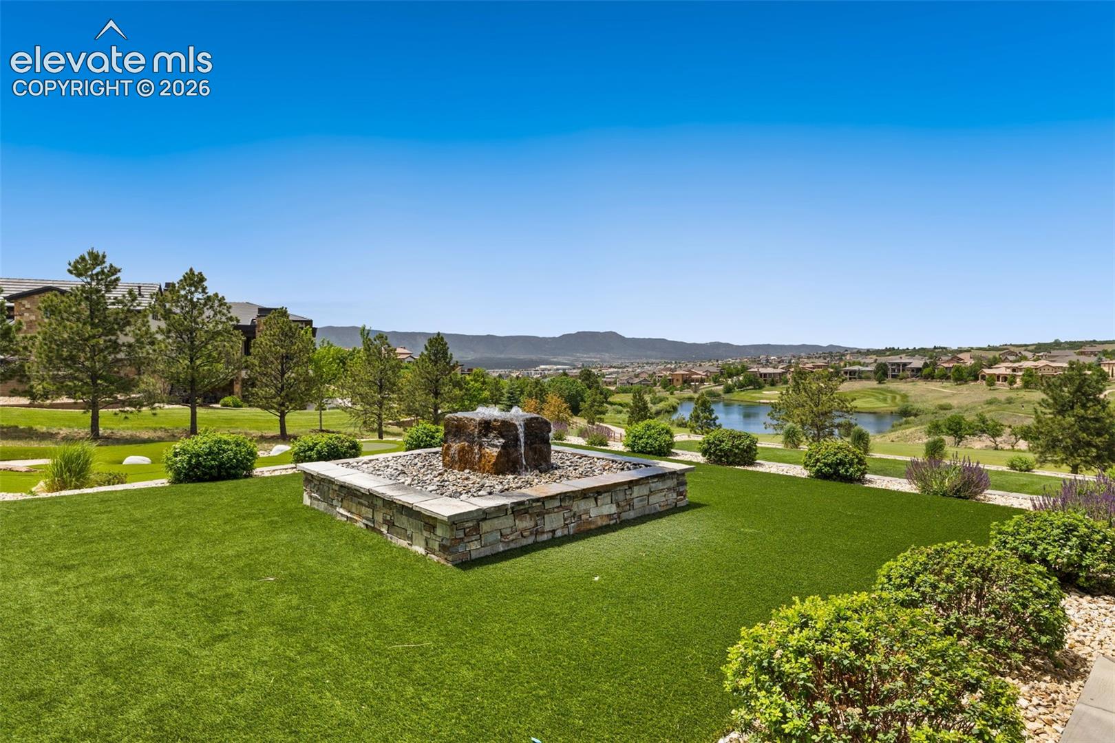 Listing photo 45 for 1484 Vine Cliff Heights