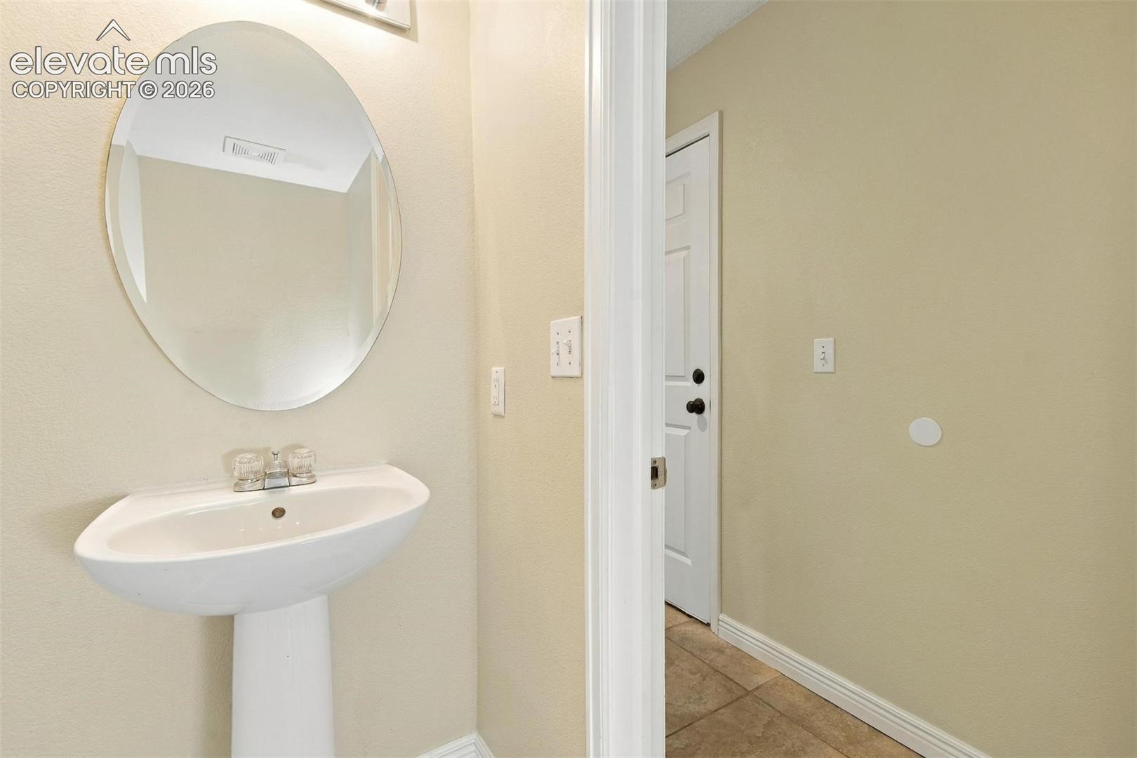 Listing photo 22 for 5263 Prairie Grass Lane
