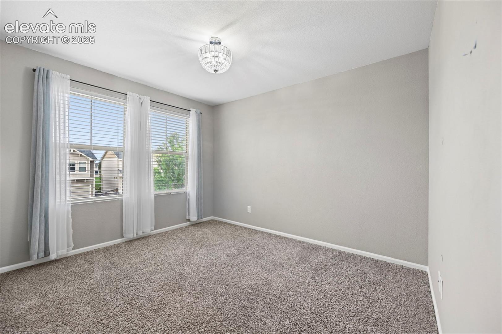 Listing photo 23 for 8803 Briar Brush Lane