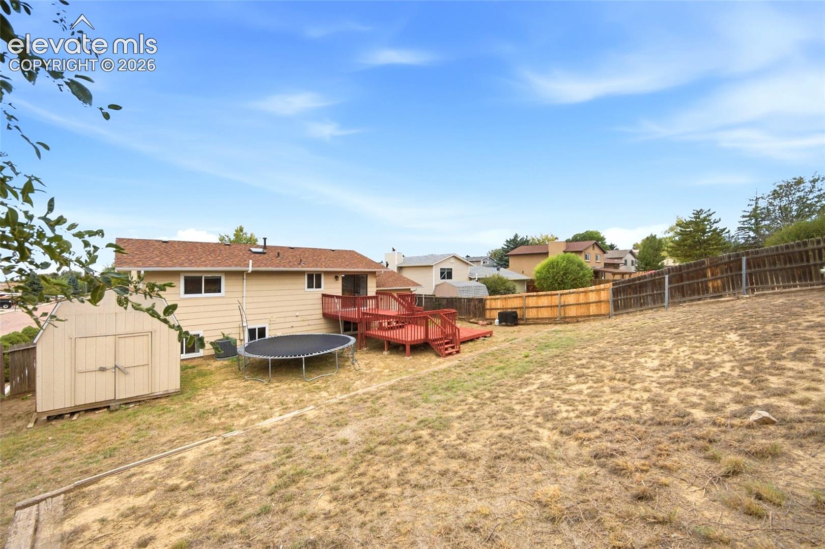 Listing photo 26 for 6735 Blue River Way