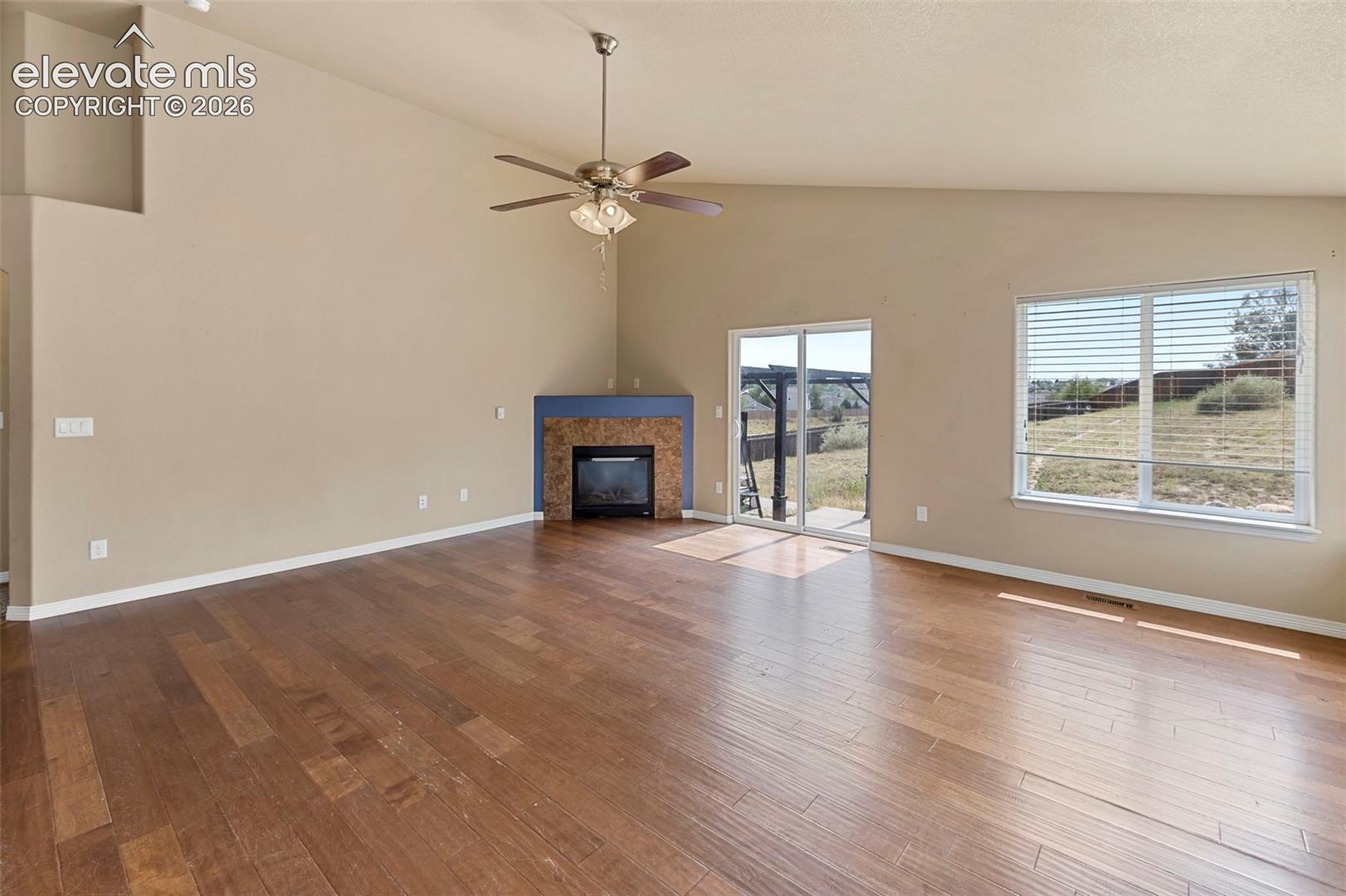 Listing photo 8 for 7794 Landover Lane