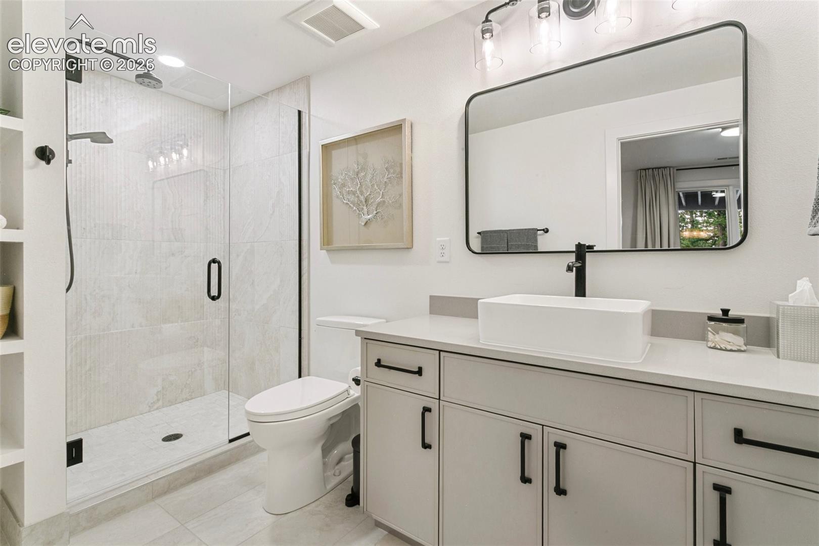 Listing photo 38 for 17270 Colonial Park Drive
