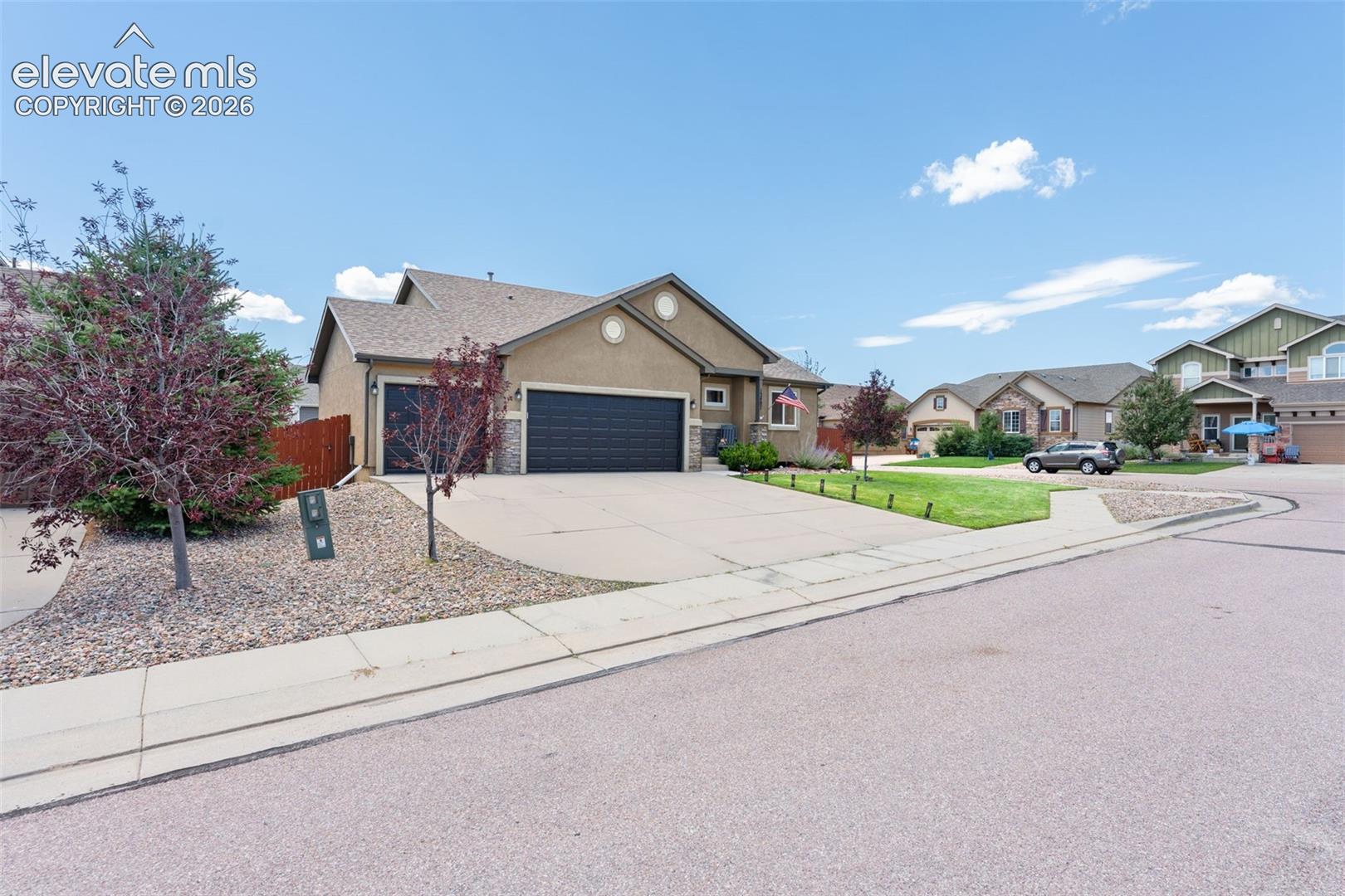 Listing photo 4 for 12407 Mount Bross Place