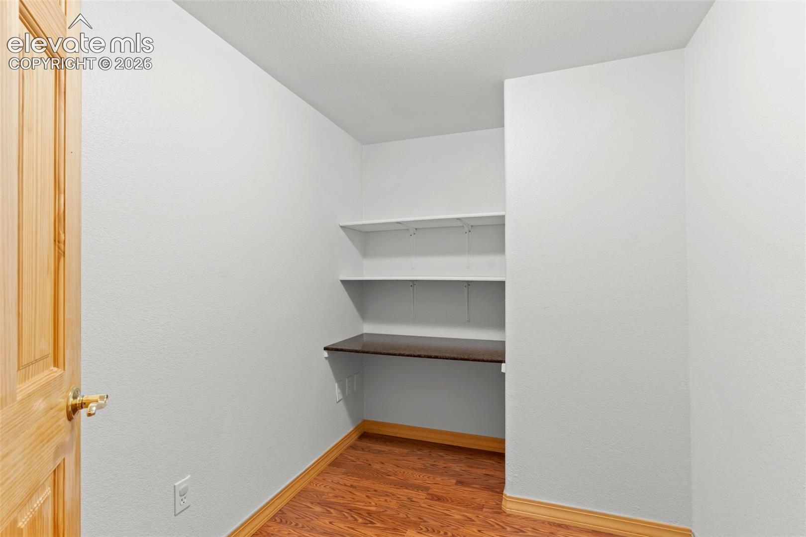 Listing photo 27 for 1215 Karen Lane