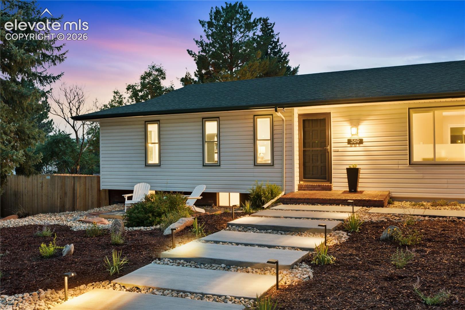 Listing photo 5 for 369 Burgess Drive