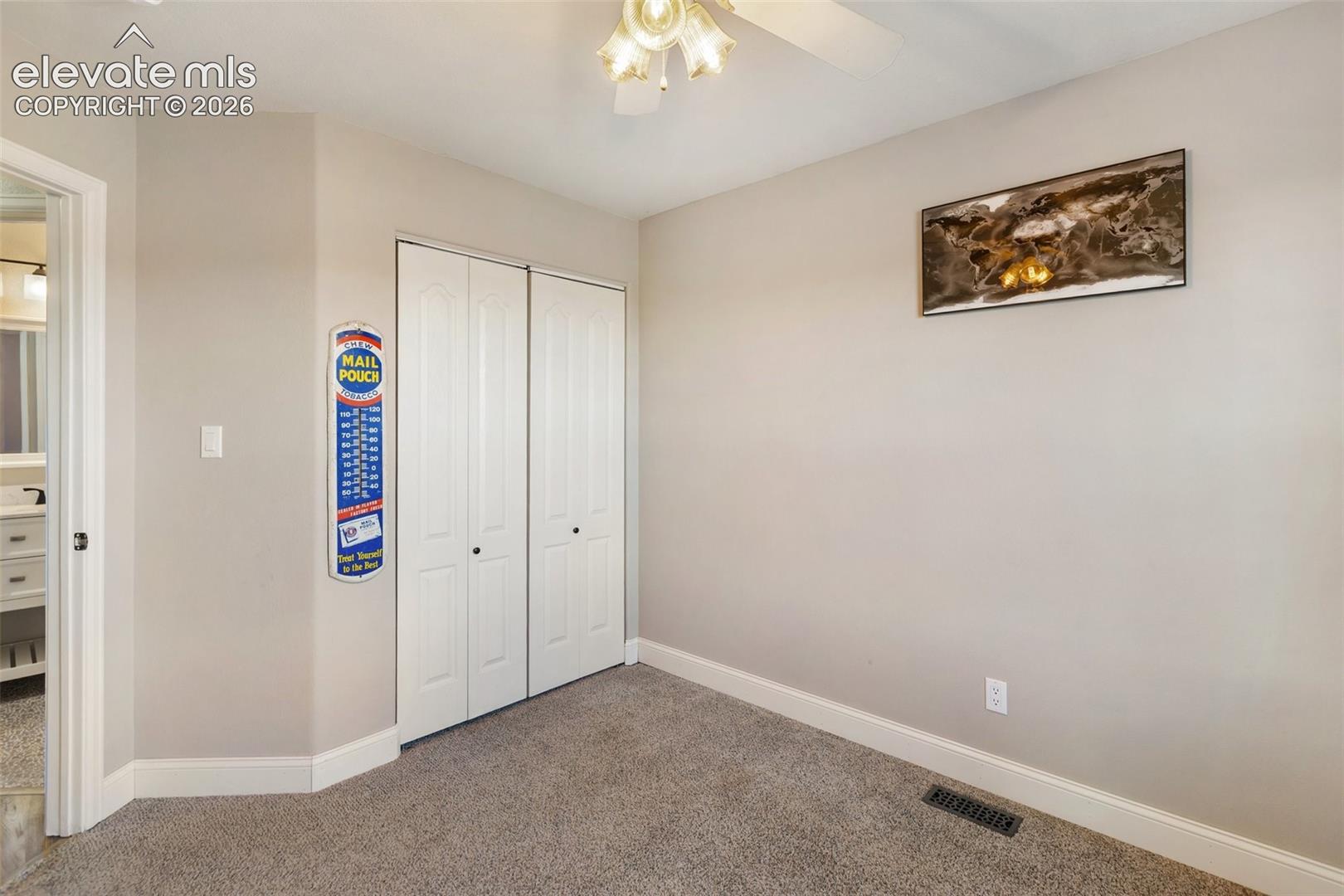 Listing photo 18 for 541 S El Charro Drive