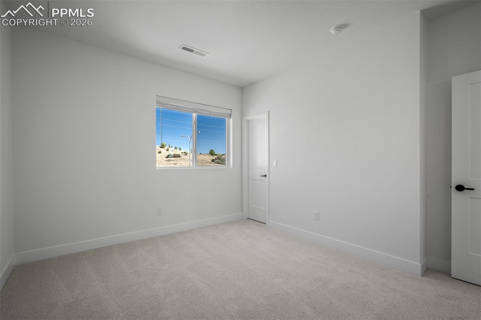 Listing photo 34 for 4684 Peak Crest View