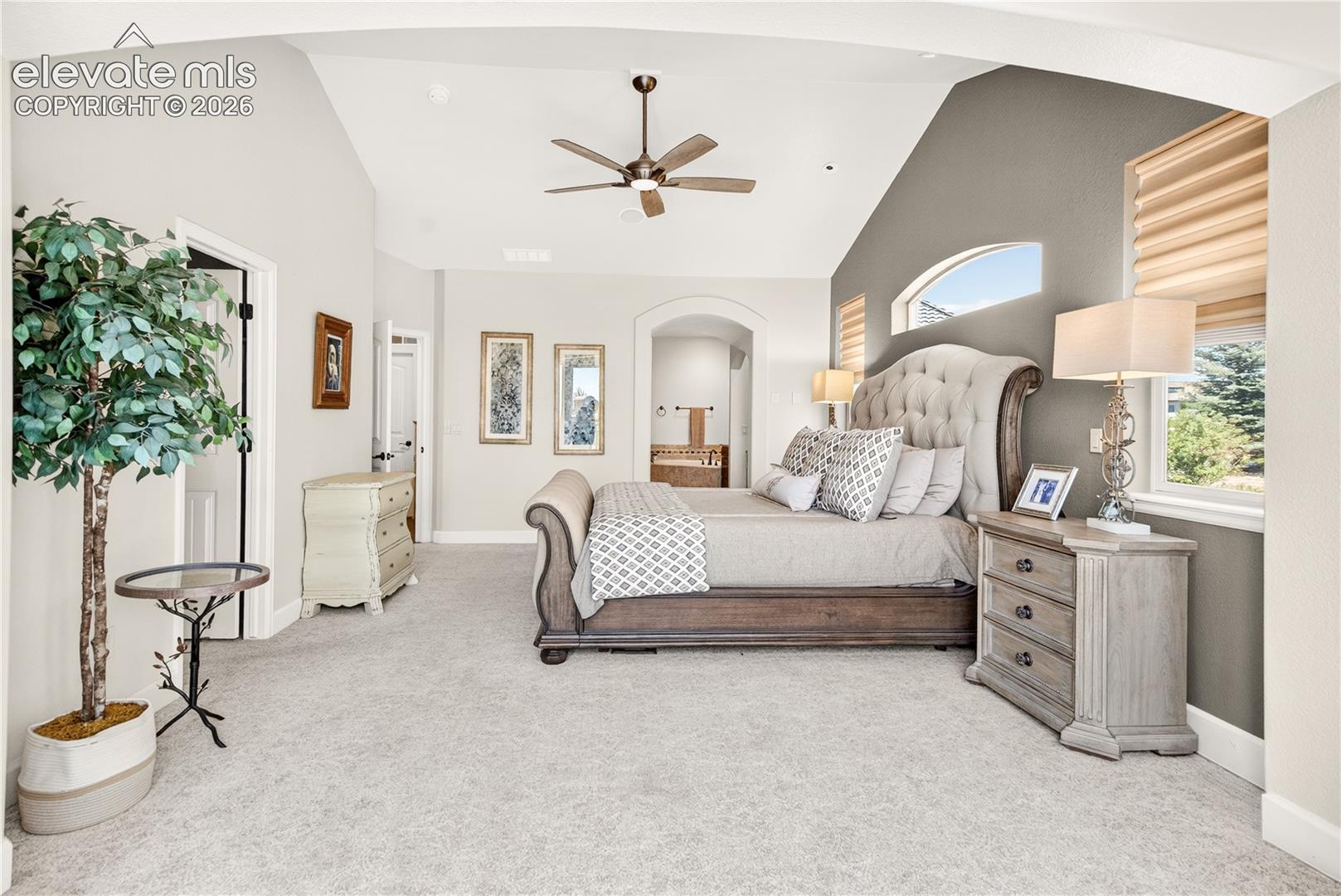 Listing photo 17 for 2313 Rainbows End Point