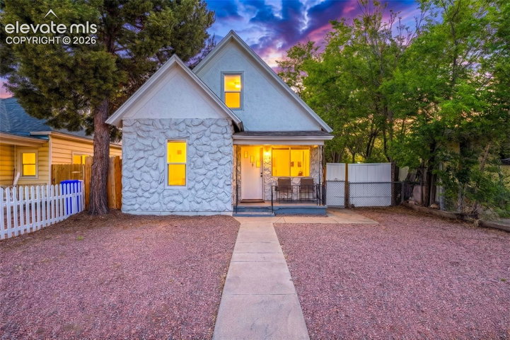 1632 E Orman Avenue — listing photo