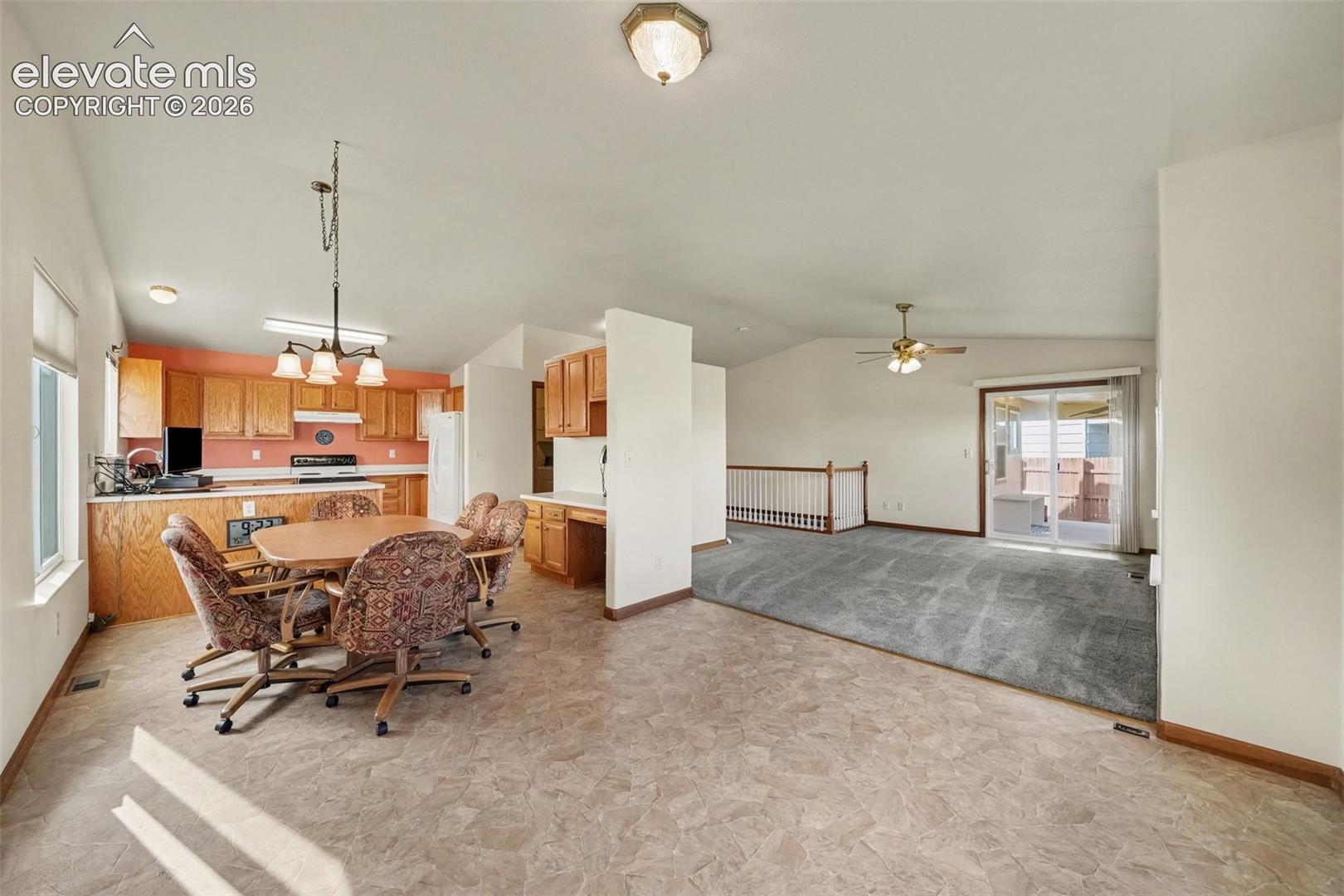 772 Foxwood Drive, photo 6