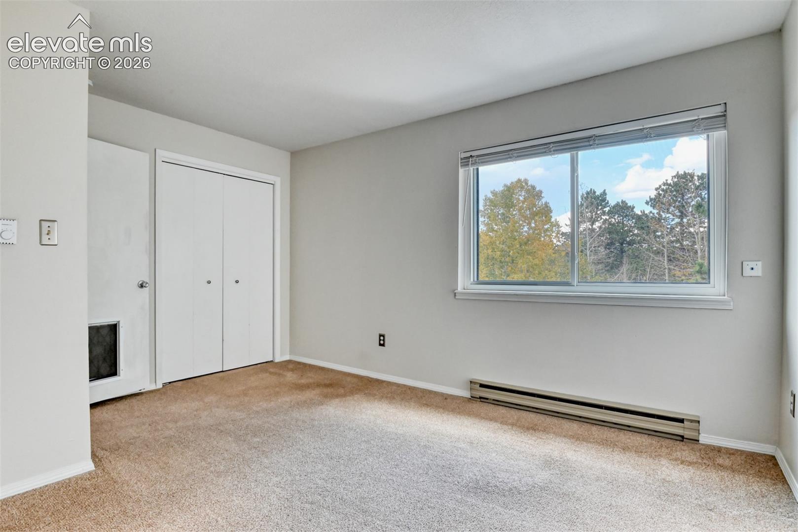 Listing photo 25 for 590 Manor Court B