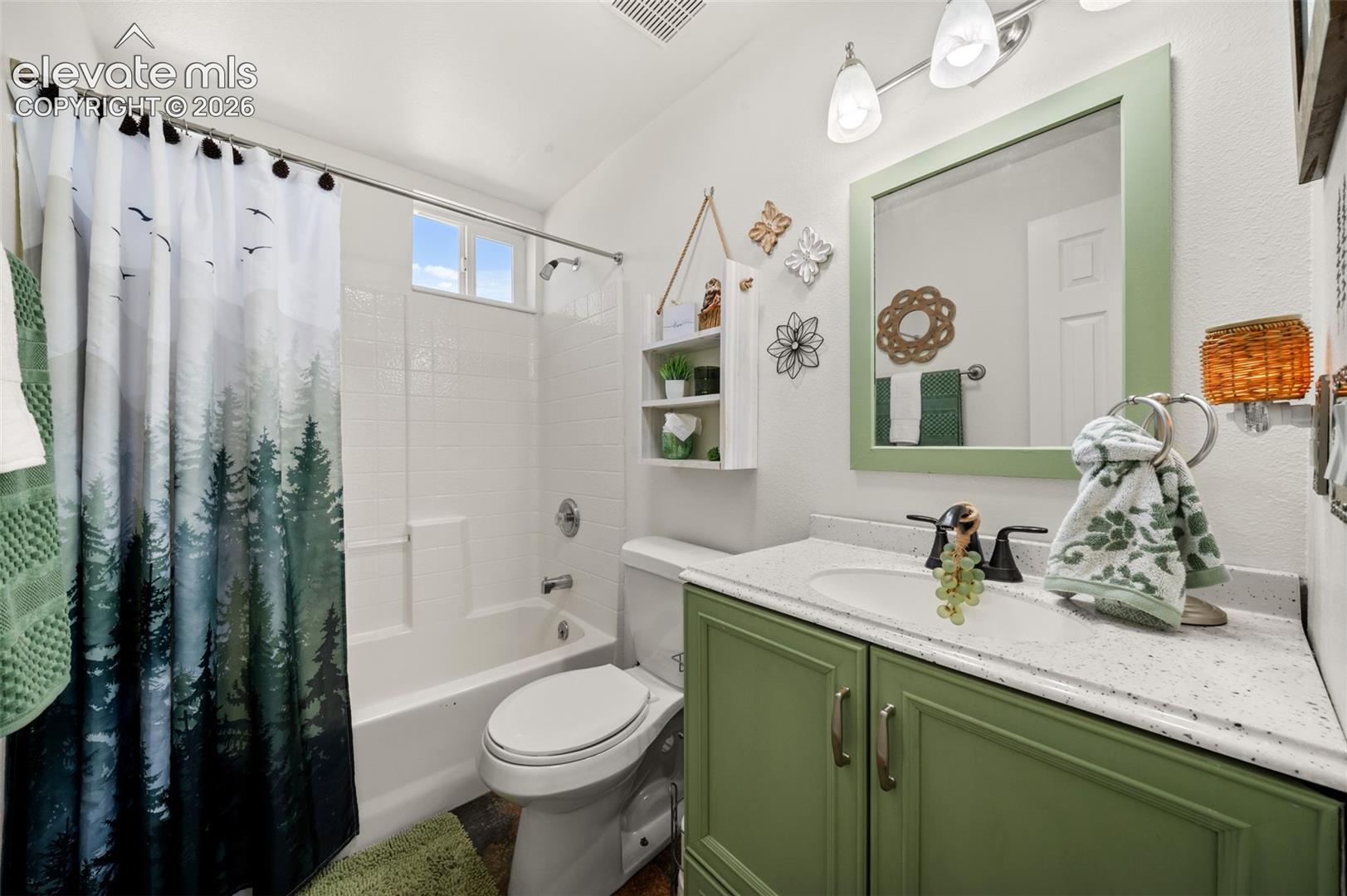 Listing photo 17 for 524 Spring Valley Drive