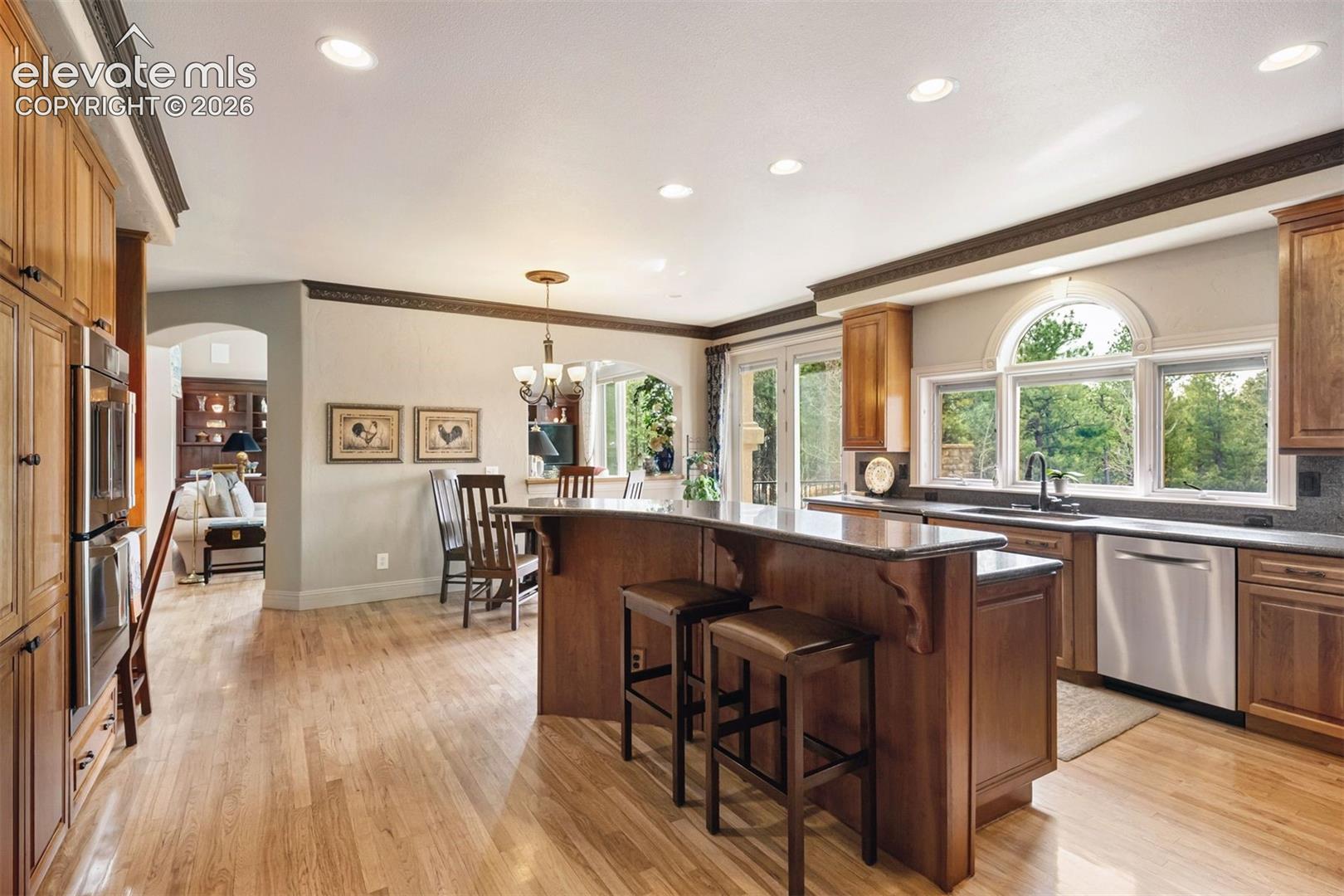 Listing photo 19 for 17507 Colonial Park Drive
