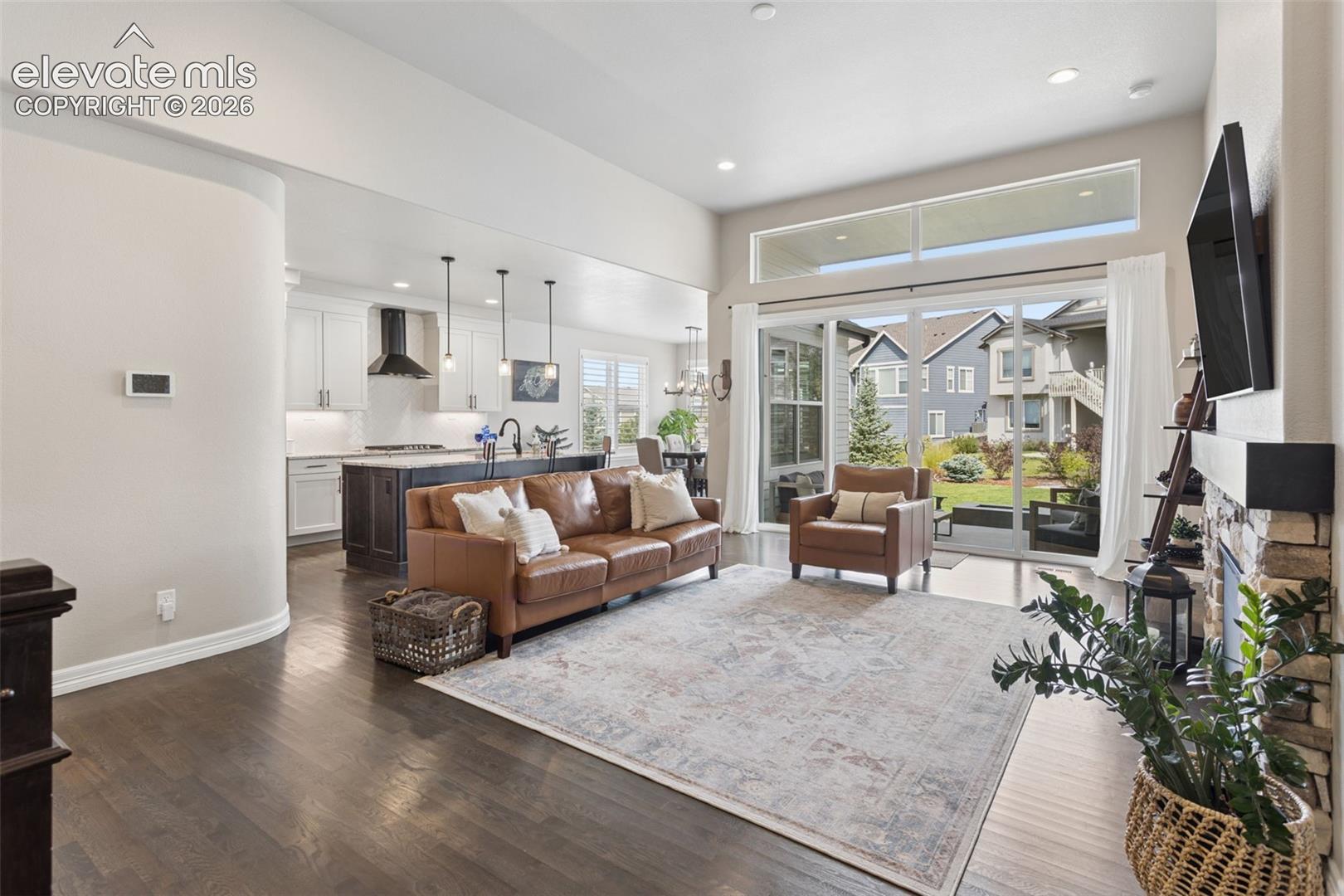 Listing photo 4 for 4564 Captain Jack Lane