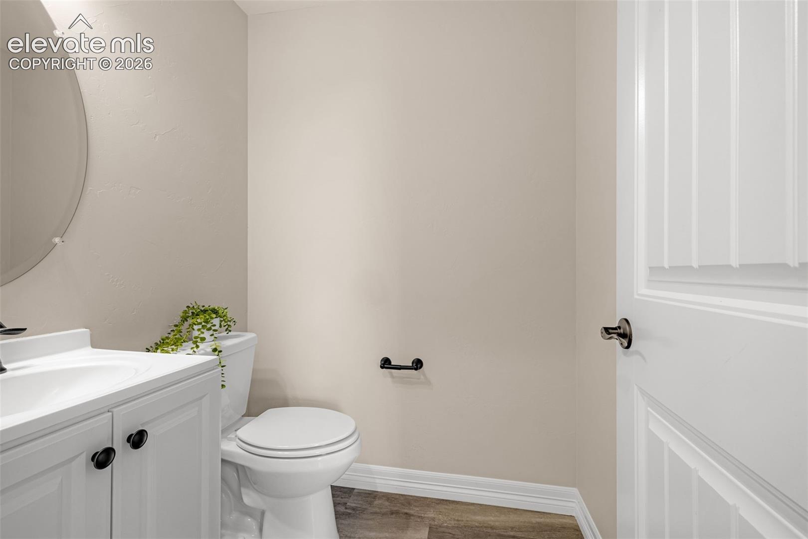 Listing photo 25 for 9813 Fairway Glen Drive